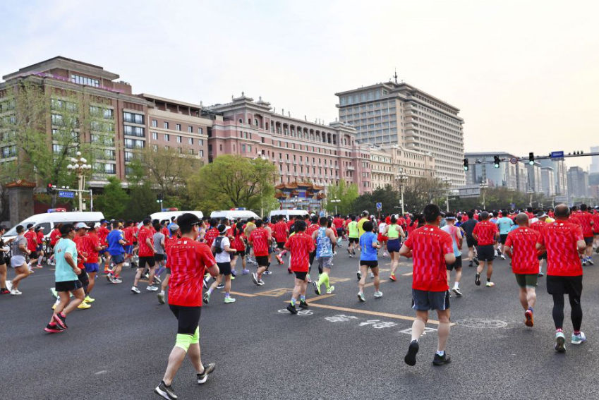 畅玩九游娱乐电玩城的最新热门游戏